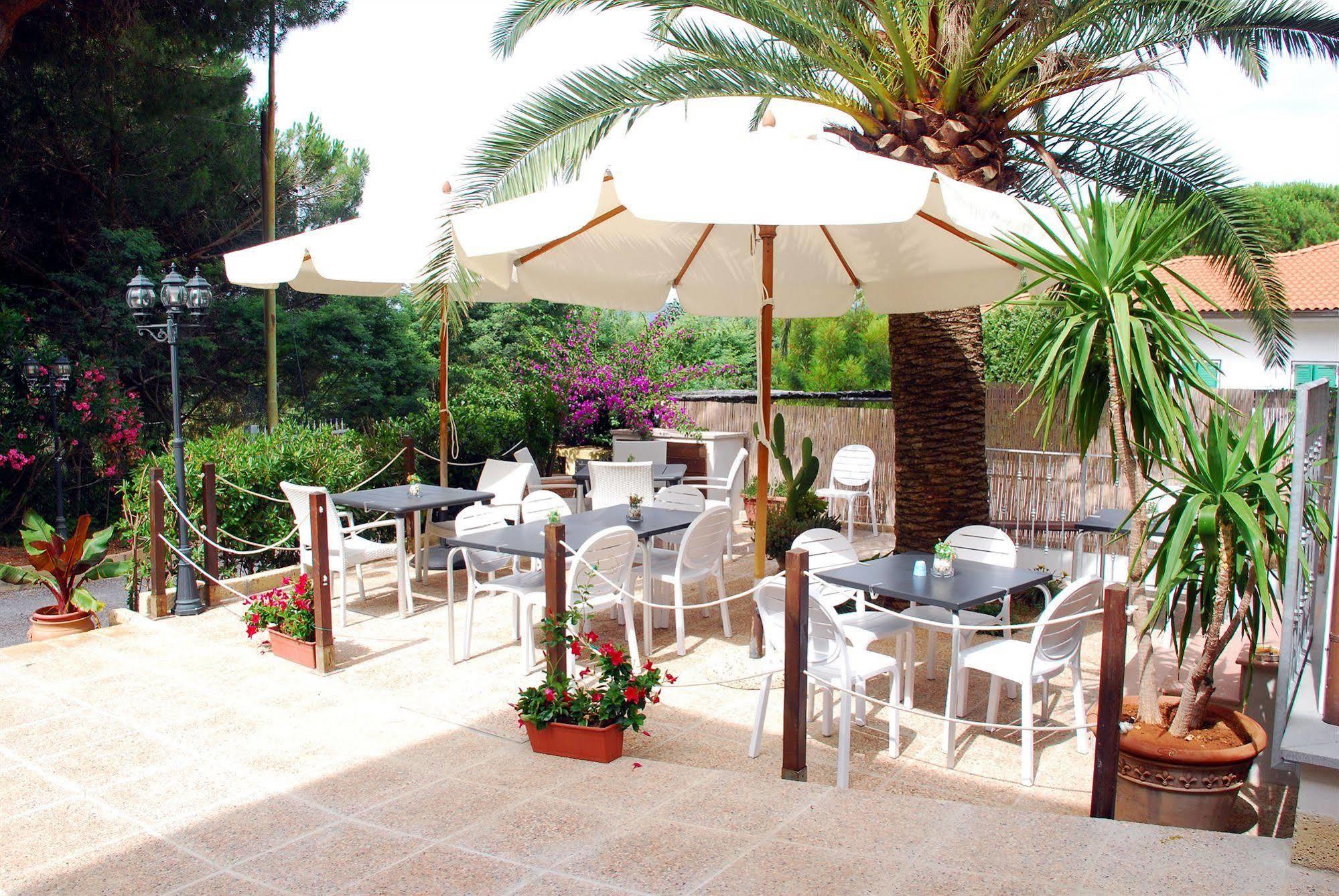 Hotel Villa Wanda Porto Azzurro Esterno foto